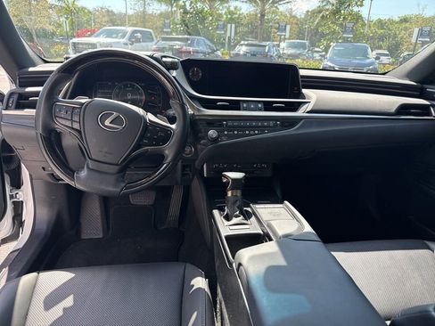 Used 2021 Lexus ES 350 350 w/ Premium Package image 16