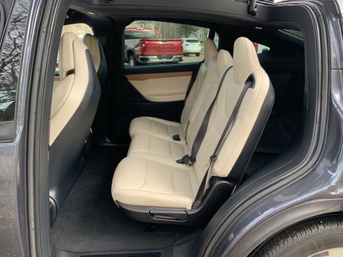 Used 2019 Tesla Model X Long Range AWD/4WD image 19