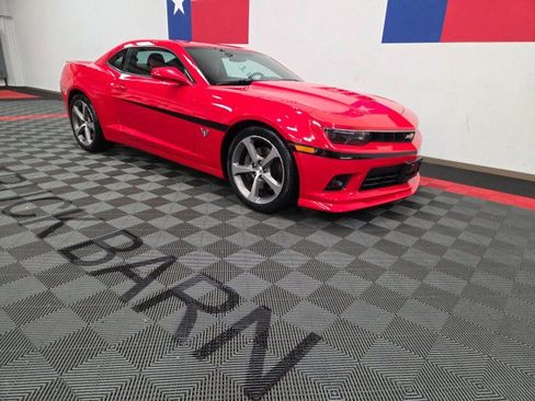 Used 2015 Chevrolet Camaro SS w/ Commemorative Special Edition RWD image 14
