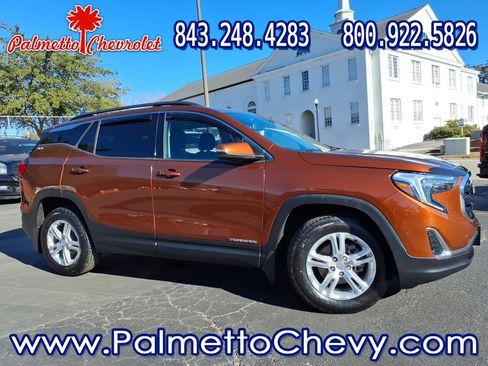 Used 2019 GMC Terrain SLE w/ Driver Convenience Package image 1