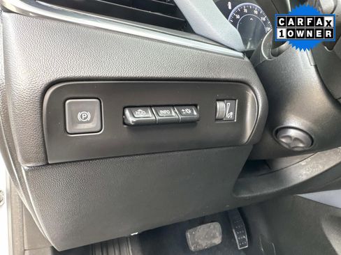 Used 2024 Buick Enclave Premium image 36