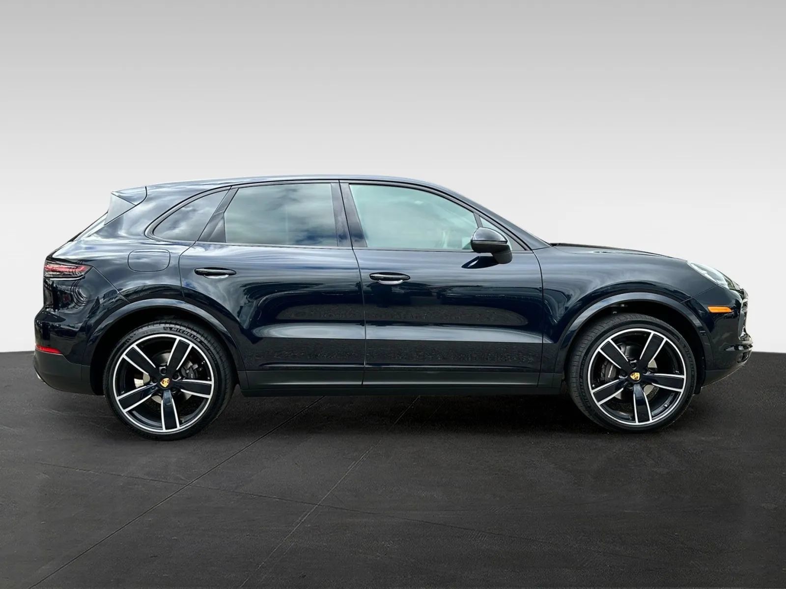 Used 2019 Porsche Cayenne AWD/4WD image 8