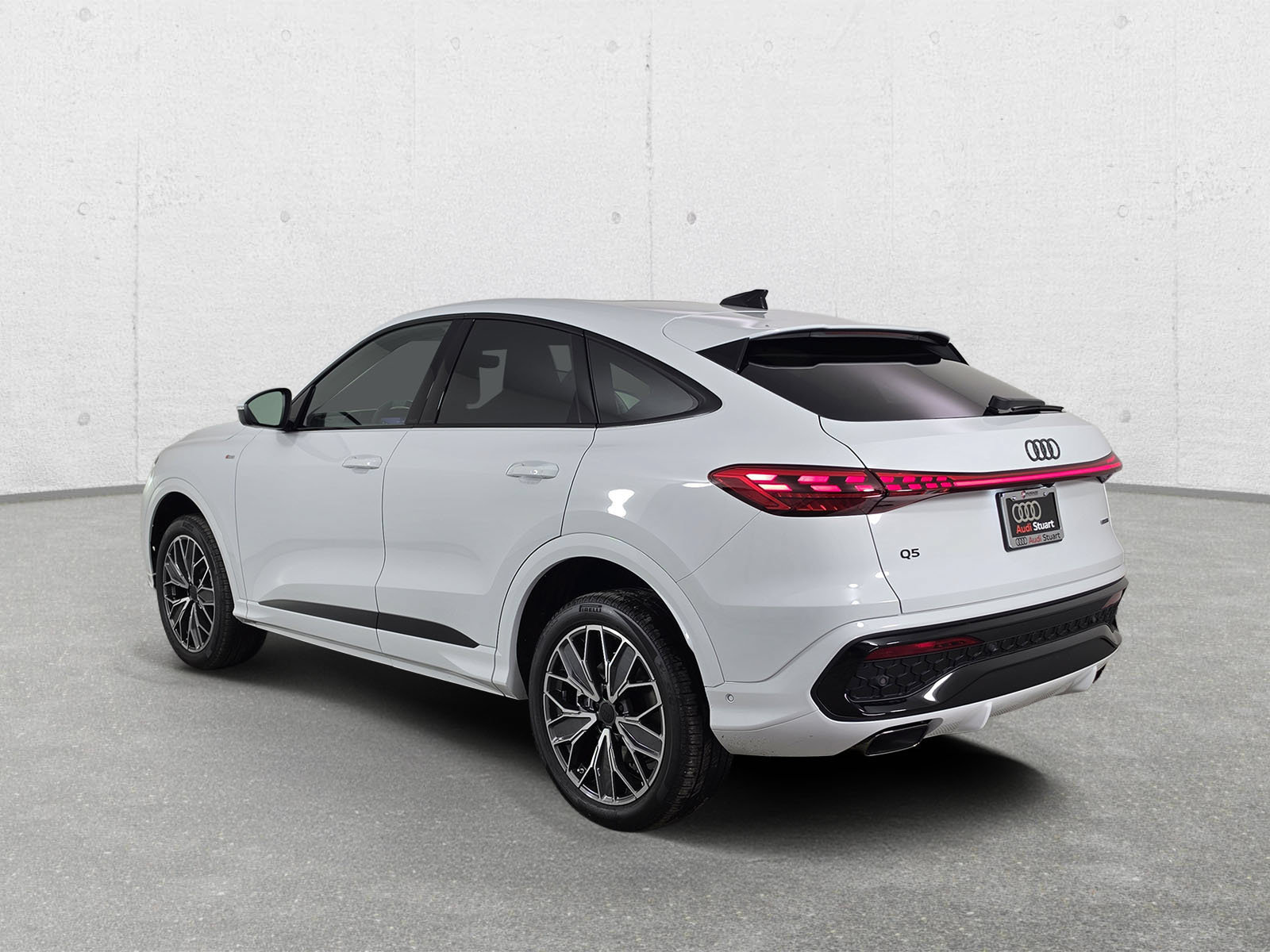 New 2026 Audi Q5 Premium Plus AWD/4WD image 4