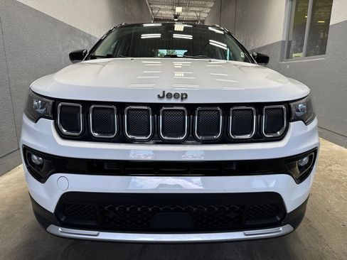 Used 2022 Jeep Compass Limited AWD/4WD image 5