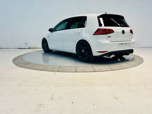 Used 2015 Volkswagen GTI S FWD image 27