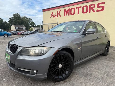 Used 2011 BMW 335i xDrive Sedan image 1