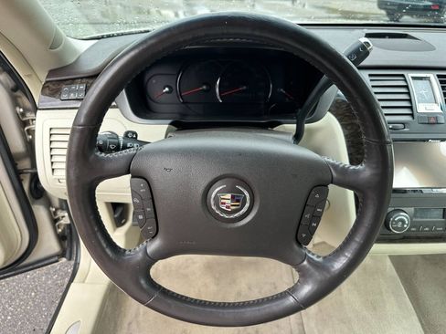 Used 2008 Cadillac DTS FWD image 14