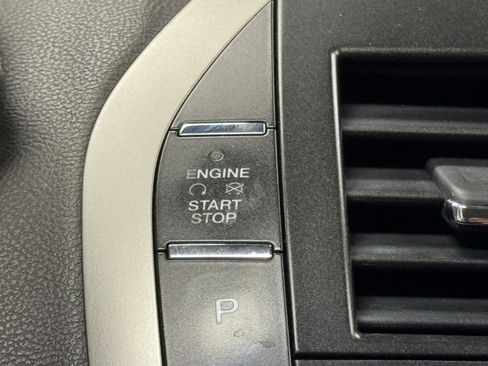 Used 2014 Lincoln MKZ w/ Equipment Group 102A Reserve image 17