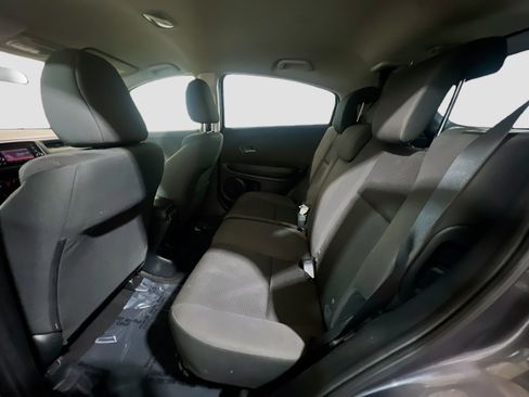 Used 2021 Honda HR-V LX image 16