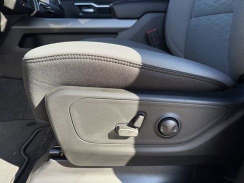 New 2026 RAM 1500 4x4 Crew Cab image 15