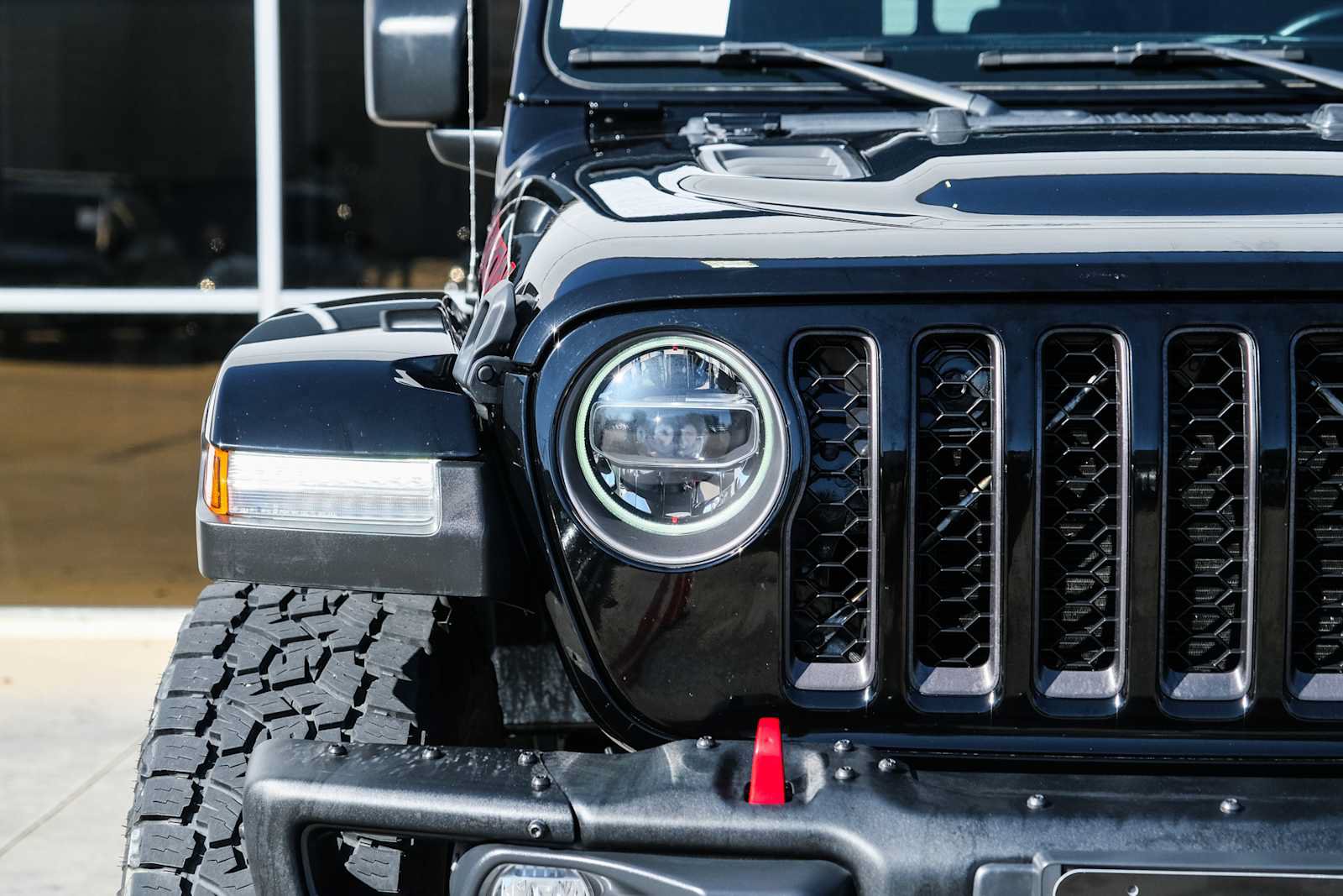 Used 2021 Jeep Gladiator Rubicon AWD/4WD image 4