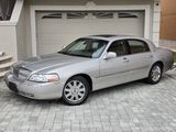 Used 2003 Lincoln Town Car Cartier image 4