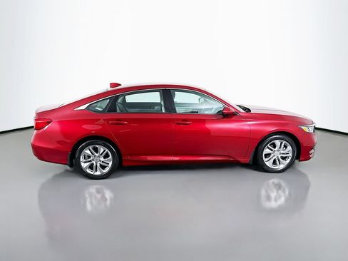 Used 2018 Honda Accord LX image 4