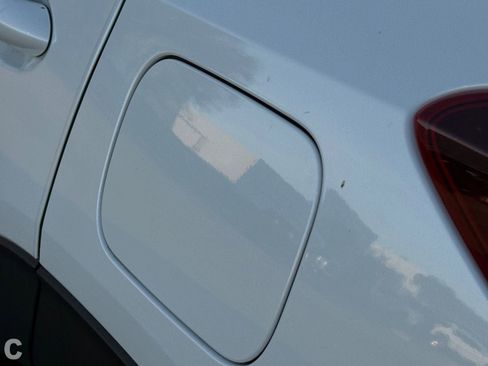 Used 2021 Chevrolet TrailBlazer LT w/ Convenience Package image 11