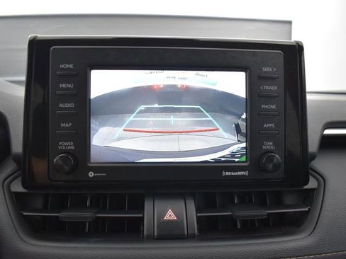 Used 2022 Toyota RAV4 LE FWD image 18