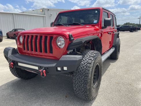 Used 2018 Jeep Wrangler Unlimited Sport S AWD/4WD image 8