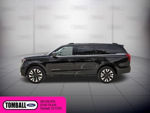 Used 2025 Ford Expedition Max Platinum w/ Driver's Package AWD/4WD image 5