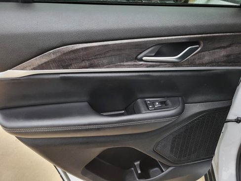 Used 2023 Jeep Grand Cherokee Limited w/ Black Appearance Package RWD image 10