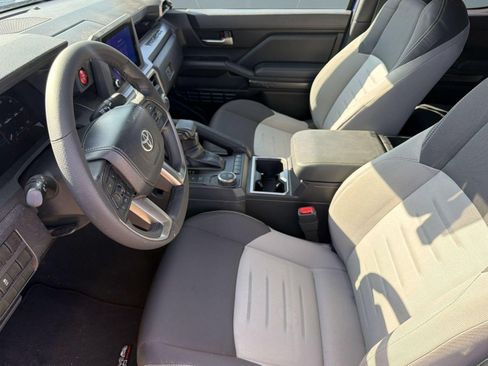 Used 2024 Toyota Tacoma TRD Sport RWD image 5