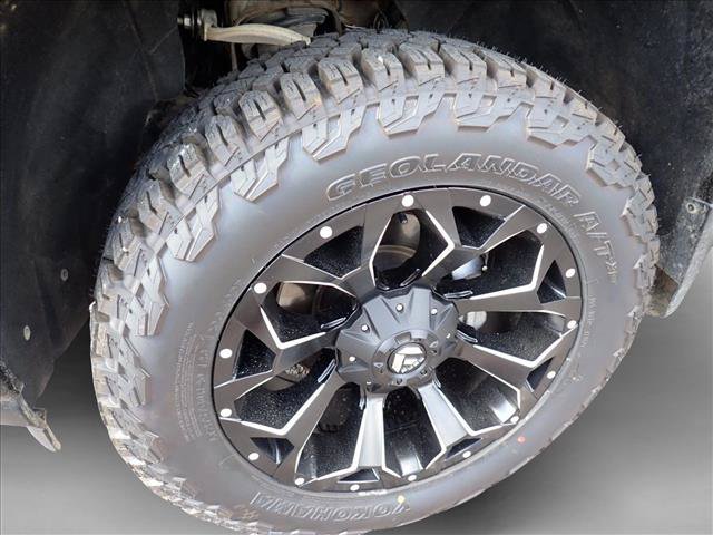 Used 2019 Chevrolet Silverado 1500 High Country w/ Technology Package AWD/4WD image 7