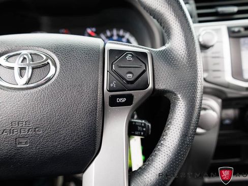 Used 2017 Toyota 4Runner SR5 Premium AWD/4WD image 28
