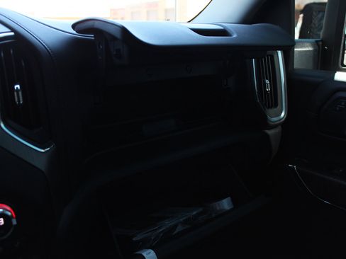 Used 2022 GMC Sierra 3500 Denali w/ Denali Ultimate Package image 72