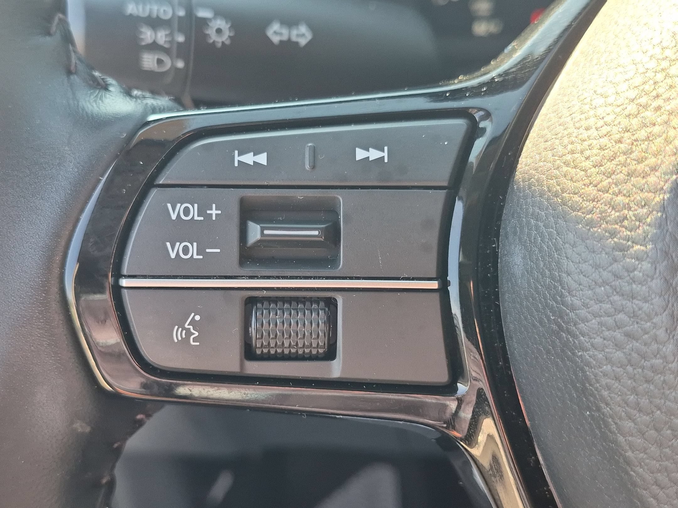 Used 2026 Honda CR-V EX-L image 18