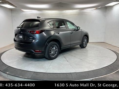 Used 2017 MAZDA CX-5 Touring w/ Preferred Equipment Package image 5