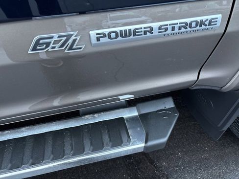 Used 2022 Ford F250 Lariat w/ Lariat Ultimate Package image 6