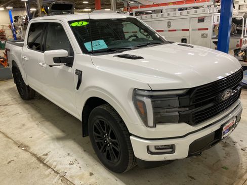 Used 2024 Ford F150 Platinum AWD/4WD image 3
