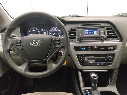 Used 2015 Hyundai Sonata SE image 22