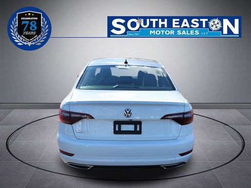 Used 2019 Volkswagen Jetta R-Line image 4