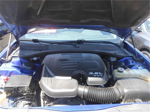 Used 2019 Chrysler 300 Limited image 13