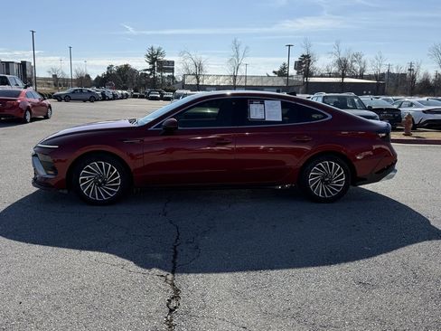Used 2025 Hyundai Sonata Limited image 4
