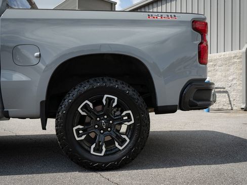 Used 2024 Chevrolet Silverado 1500 Custom Trail Boss AWD/4WD image 6