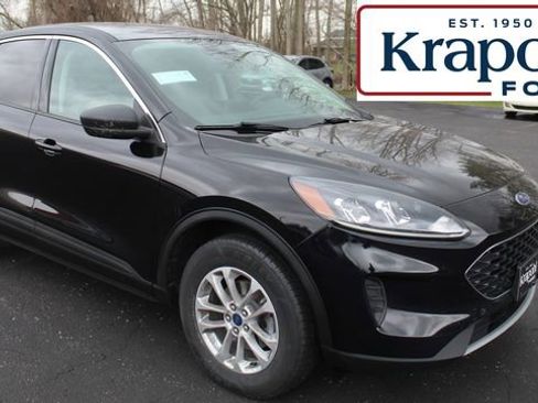Used 2022 Ford Escape SE w/ Convenience Package AWD/4WD image 1