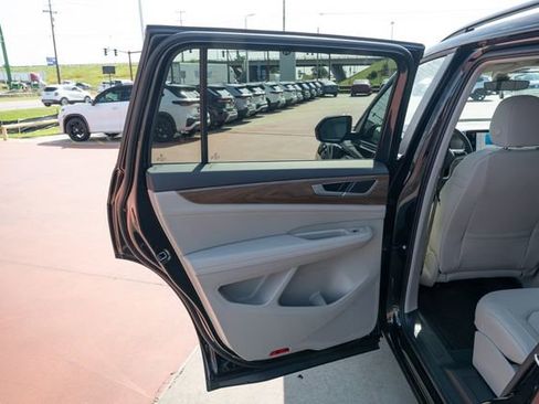 New 2026 Volkswagen Atlas SE FWD image 14