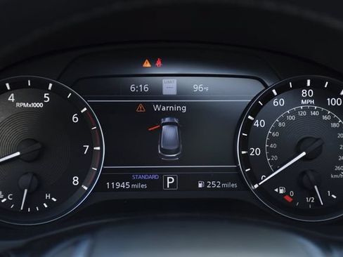 Used 2023 INFINITI QX50 Sport FWD image 10