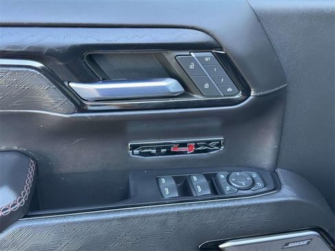 Used 2023 GMC Sierra 1500 AT4X image 17