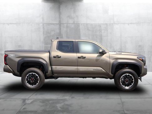 New 2025 Toyota Tacoma TRD Off-Road image 5