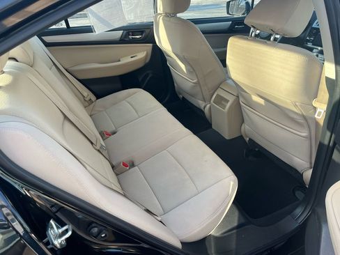 Used 2017 Subaru Legacy 2.5i Premium image 19