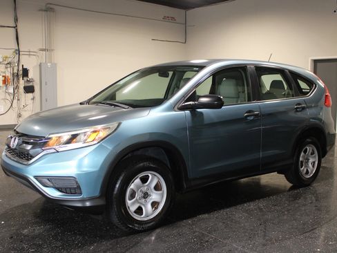 Used 2015 Honda CR-V LX image 6