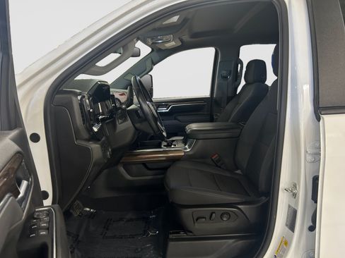 Used 2025 Chevrolet Silverado 2500 LT w/ Texas Edition AWD/4WD image 11