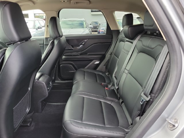 Used 2023 Lincoln Corsair AWD image 22