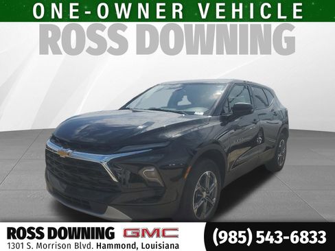 Used 2025 Chevrolet Blazer LT FWD image 1