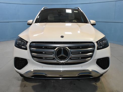 New 2026 Mercedes-Benz GLS 450 4MATIC image 21