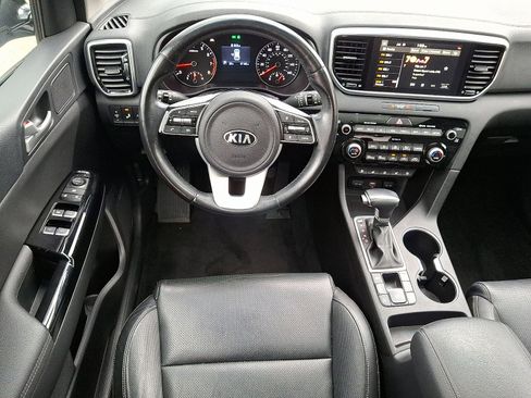 Used 2022 Kia Sportage EX w/ EX Technology Package image 11