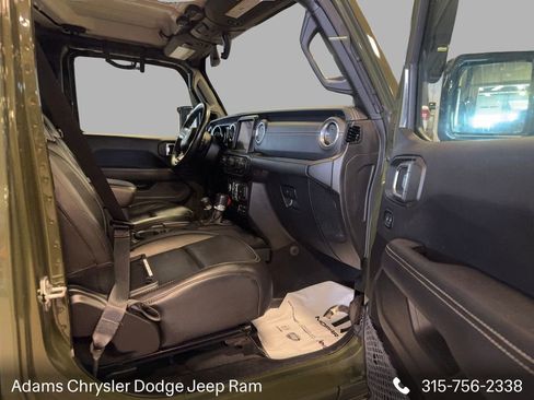 Used 2023 Jeep Wrangler Unlimited Sahara w/ Cold Weather Group image 13