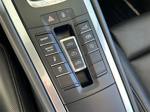 Used 2014 Porsche 911 Carrera 4S image 15