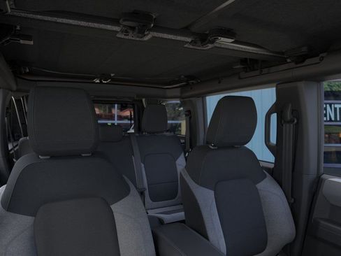 Used 2025 Ford Bronco Big Bend image 12